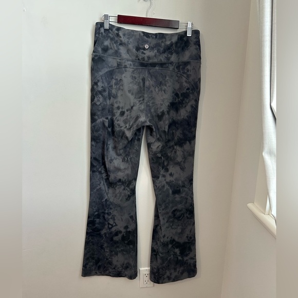 Lululemon Groove Super-High-Rise Flared Pant Nulu - Picture 8 of 12